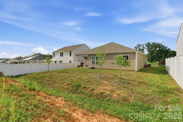 2814 Sherrills Stream Drive, Sherrills Ford, NC 28673