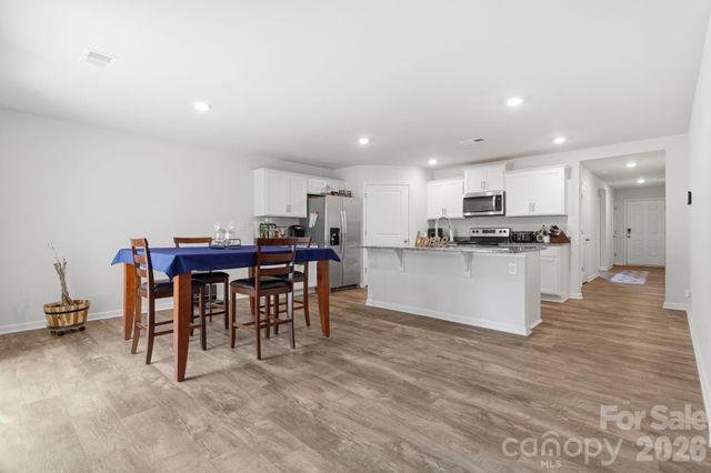2814 Sherrills Stream Drive, Sherrills Ford, NC 28673