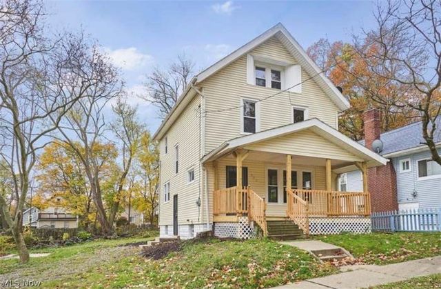 692 Blanche Street, Akron, OH 44307