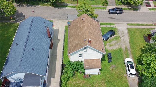 692 Blanche Street, Akron, OH 44307