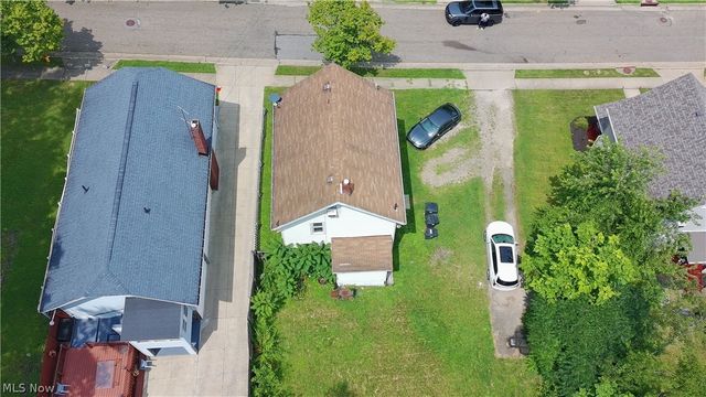 692 Blanche Street, Akron, OH 44307