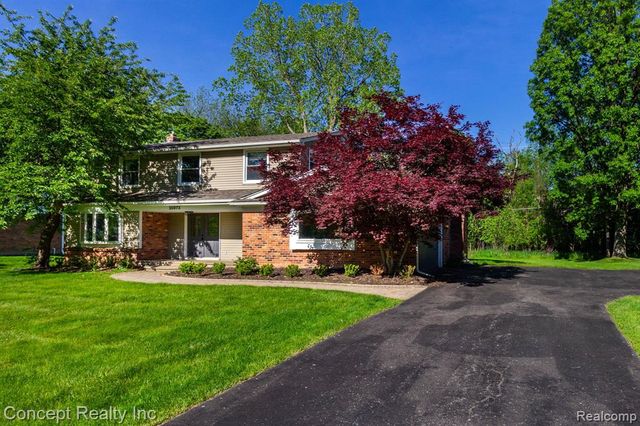 20973 Westfarm Lane, Northville, MI 48167