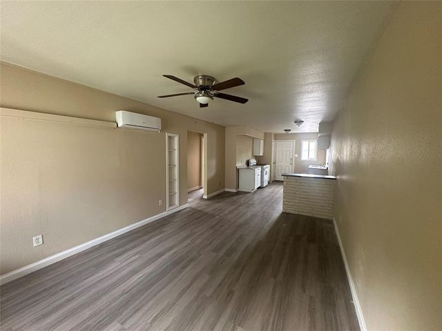 5122 Clover St Street, Houston, TX 77033