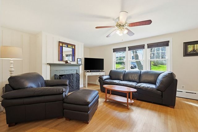 76 Curtis Ave, Marlborough, MA 01752