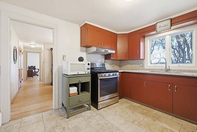 76 Curtis Ave, Marlborough, MA 01752