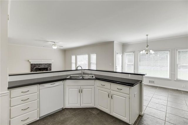 4102 Trotters Way Drive, Snellville, GA 30039