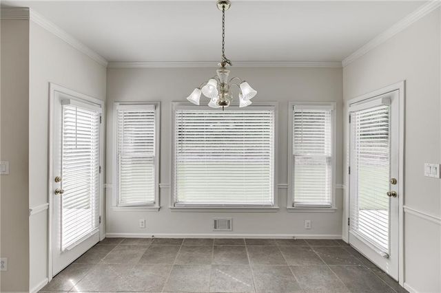 4102 Trotters Way Drive, Snellville, GA 30039
