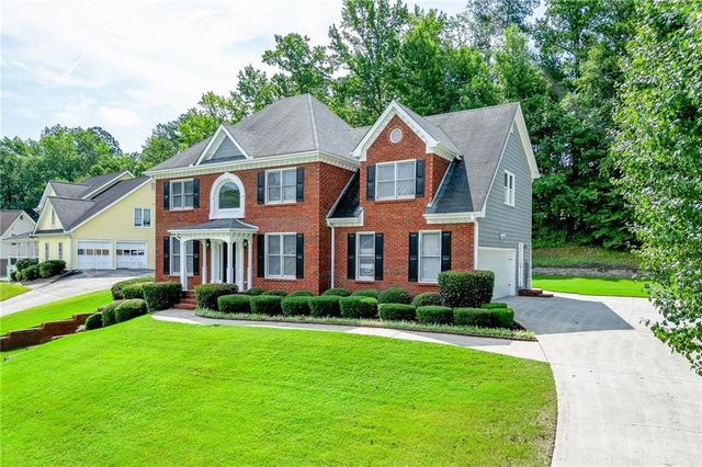 4102 Trotters Way Drive, Snellville, GA 30039