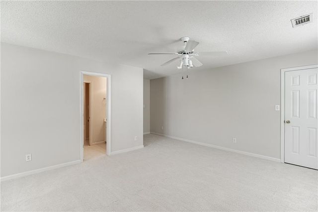4102 Trotters Way Drive, Snellville, GA 30039