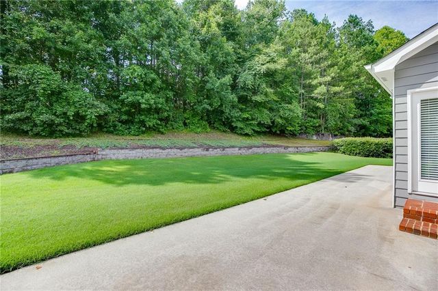 4102 Trotters Way Drive, Snellville, GA 30039
