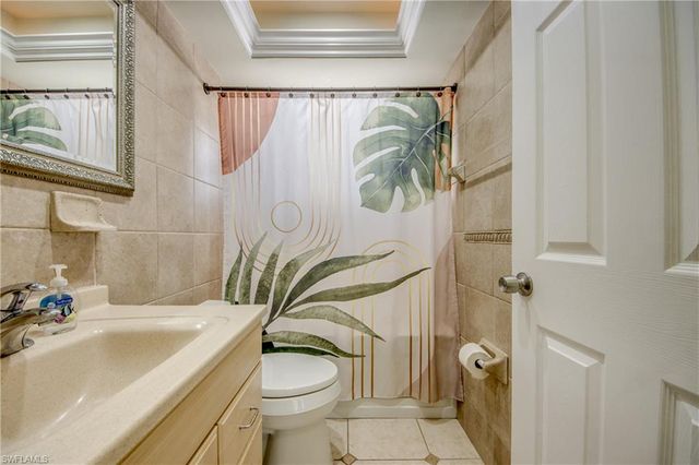 225 SW 43rd LN, Cape Coral, FL 33914
