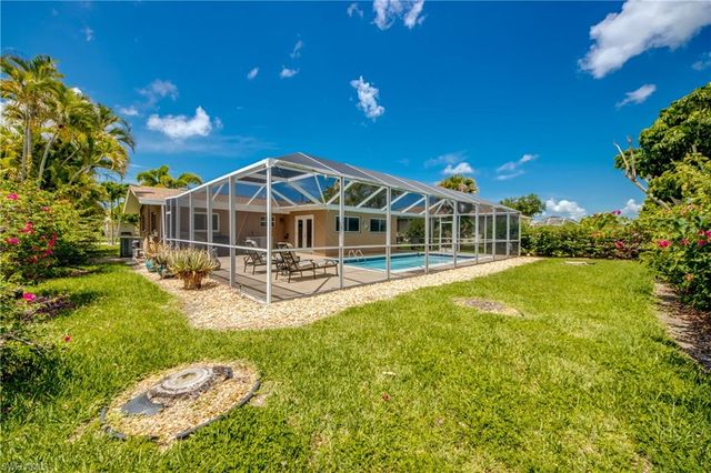 225 SW 43rd LN, Cape Coral, FL 33914