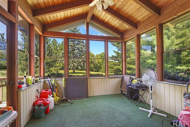 1702 Breezy Lawn Road, Spring Grove, IL 60081