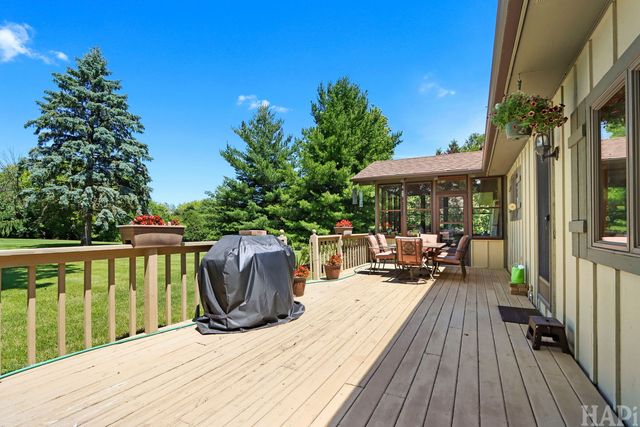 1702 Breezy Lawn Road, Spring Grove, IL 60081