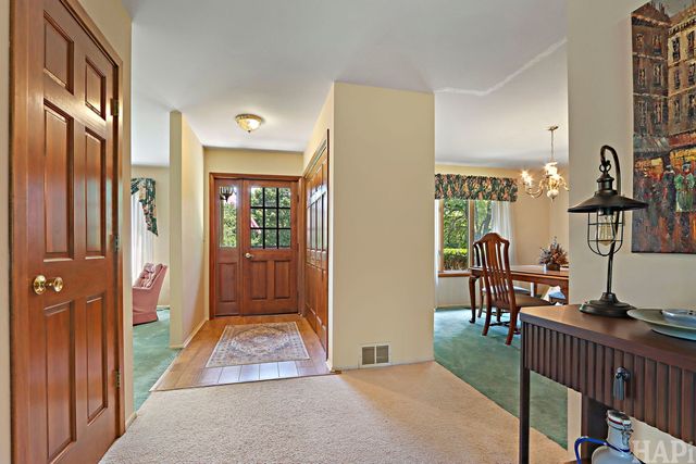 1702 Breezy Lawn Road, Spring Grove, IL 60081