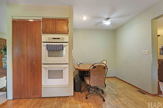 1702 Breezy Lawn Road, Spring Grove, IL 60081