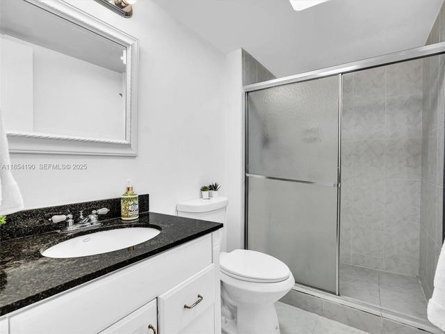 100 Bayview Drive 1025, Sunny Isles Beach, FL 33160