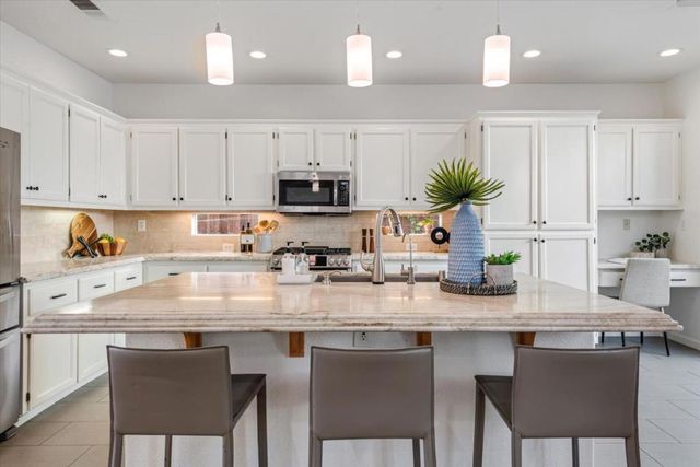 2231 Esperanca Avenue, Santa Clara, CA 95054