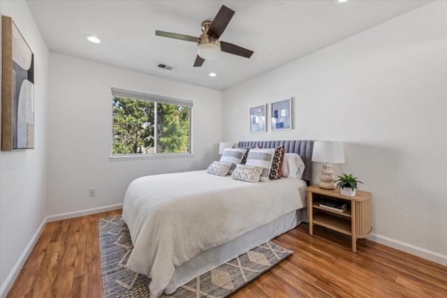 2231 Esperanca Avenue, Santa Clara, CA 95054