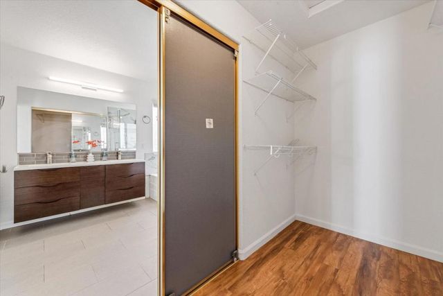 2231 Esperanca Avenue, Santa Clara, CA 95054