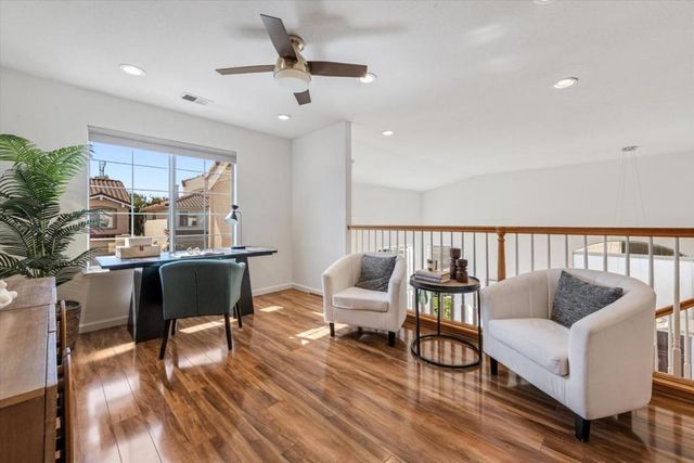 2231 Esperanca Avenue, Santa Clara, CA 95054