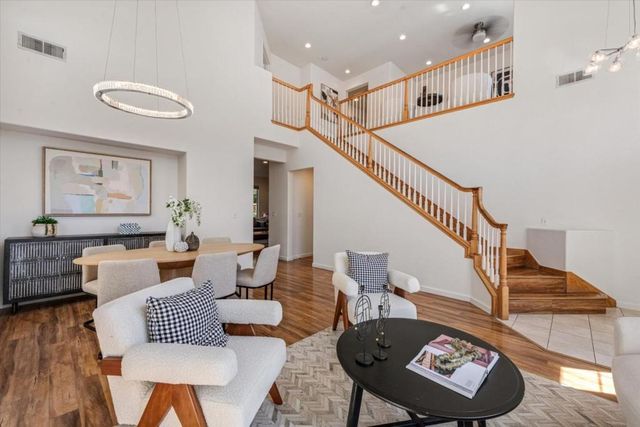 2231 Esperanca Avenue, Santa Clara, CA 95054