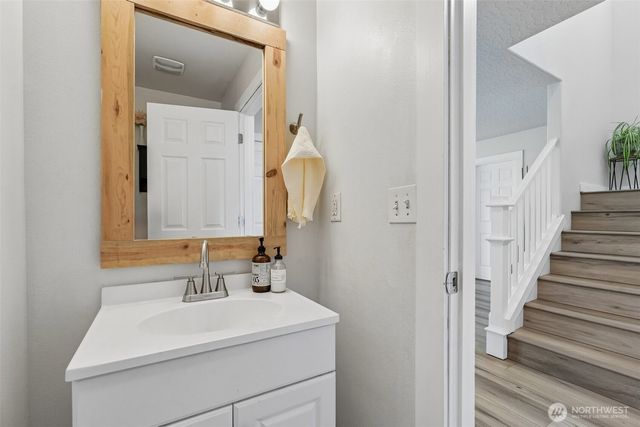 411 S Maple Avenue, Yacolt, WA 98675
