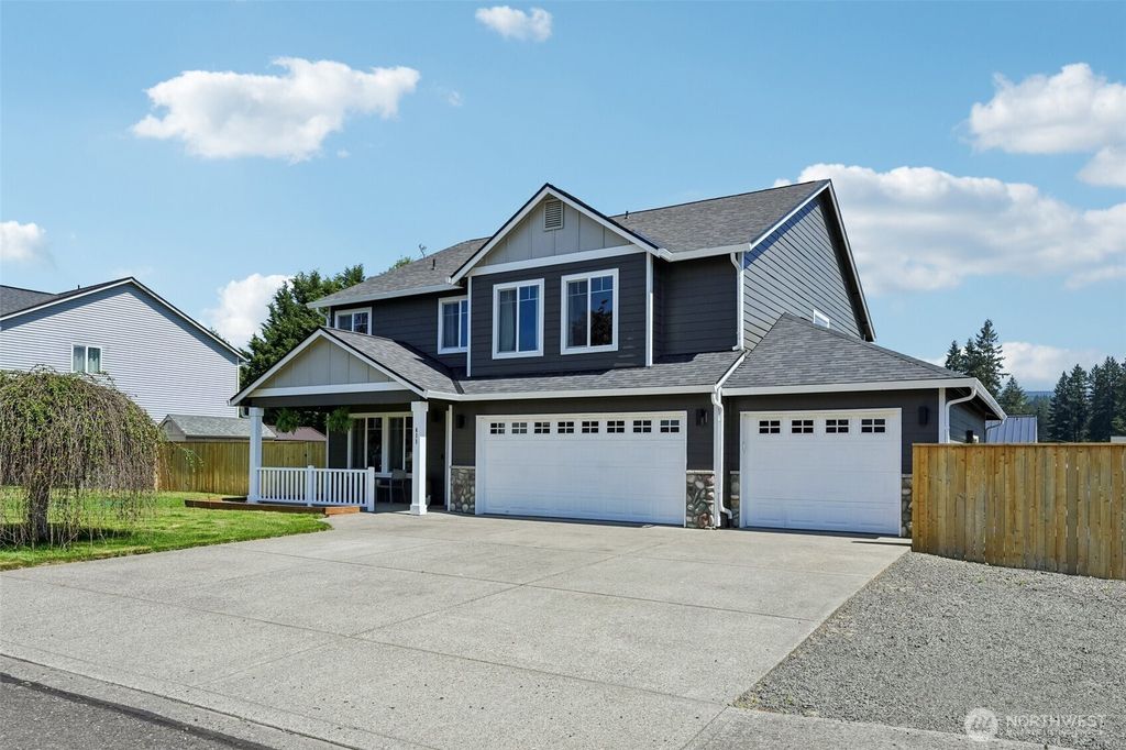 411 S Maple Avenue, Yacolt, WA 98675