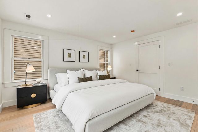 641 Chestnut Hill Avenue, Brookline, MA 02445