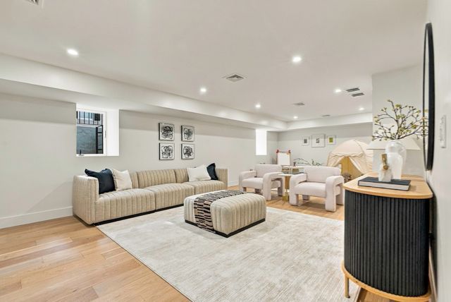 641 Chestnut Hill Avenue, Brookline, MA 02445