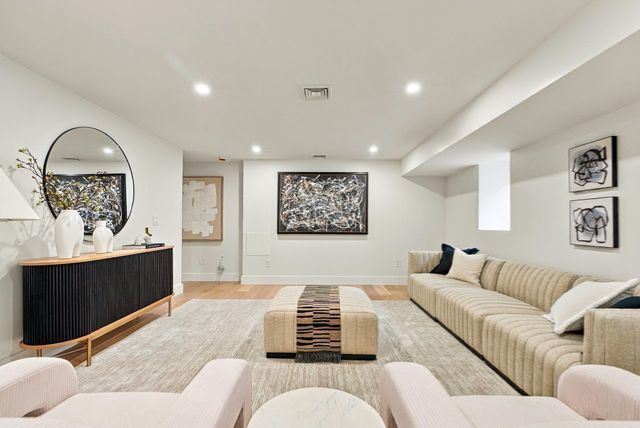 641 Chestnut Hill Avenue, Brookline, MA 02445