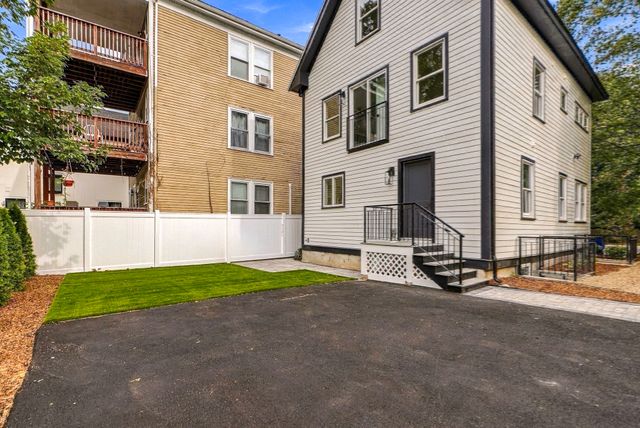 641 Chestnut Hill Avenue, Brookline, MA 02445
