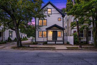 641 Chestnut Hill Avenue, Brookline, MA 02445