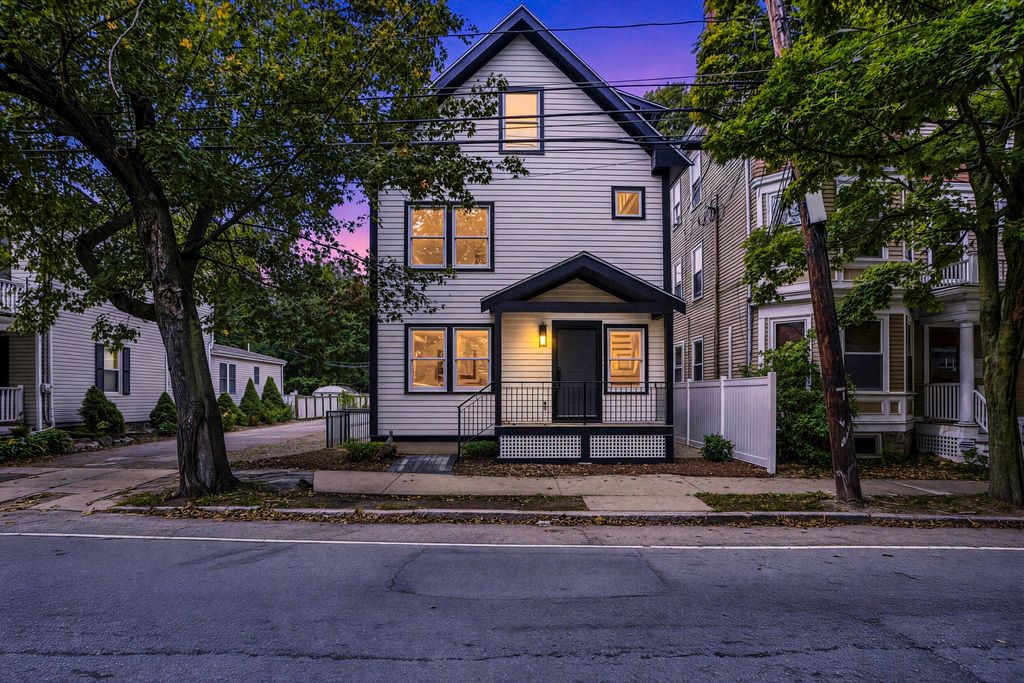 641 Chestnut Hill Avenue, Brookline, MA 02445