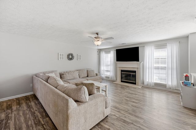 3009 Many Oaks Park, Lexington, KY 40509