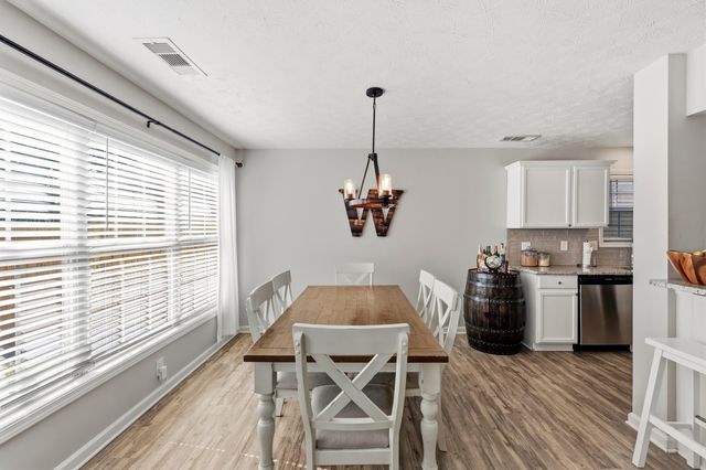 3009 Many Oaks Park, Lexington, KY 40509