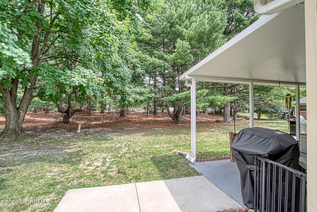 6 Crockett Lane A, Whiting, NJ 08759