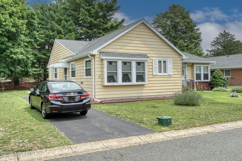 6 Crockett Lane A, Whiting, NJ 08759