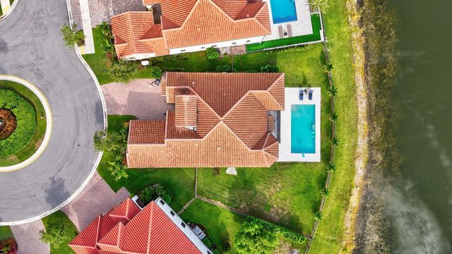 11935 Lake Trail Lane, Parkland, FL 33076