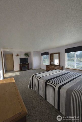 123 Upland Vista Drive, Chehalis, WA 98532