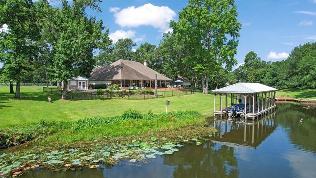 6130 Peninsula Circle, Athens, TX 75752