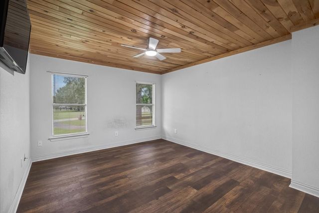6130 Peninsula Circle, Athens, TX 75752
