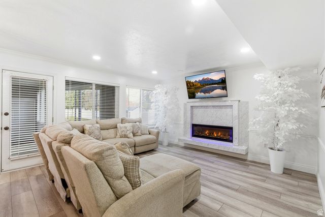 1182 COUNTRY RIDGE DR, South Jordan, UT 84095