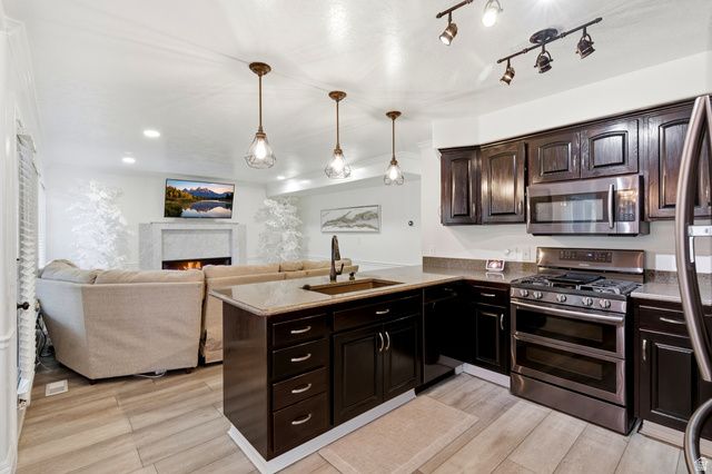 1182 COUNTRY RIDGE DR, South Jordan, UT 84095