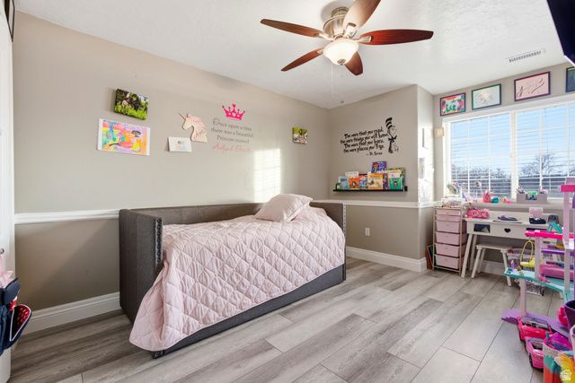 1182 COUNTRY RIDGE DR, South Jordan, UT 84095