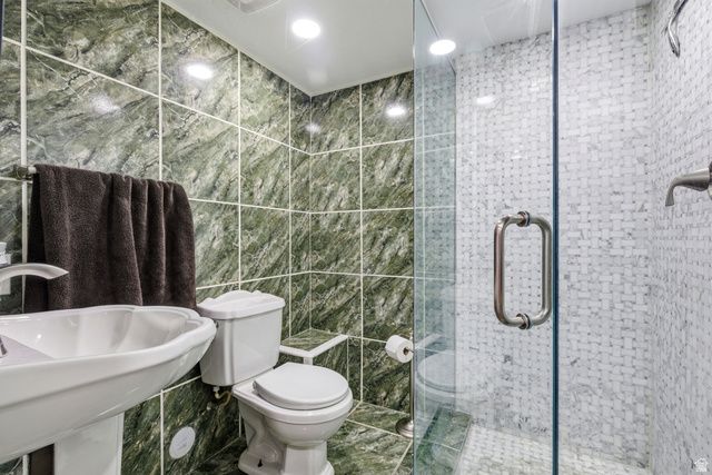 1182 COUNTRY RIDGE DR, South Jordan, UT 84095