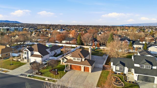 1182 COUNTRY RIDGE DR, South Jordan, UT 84095