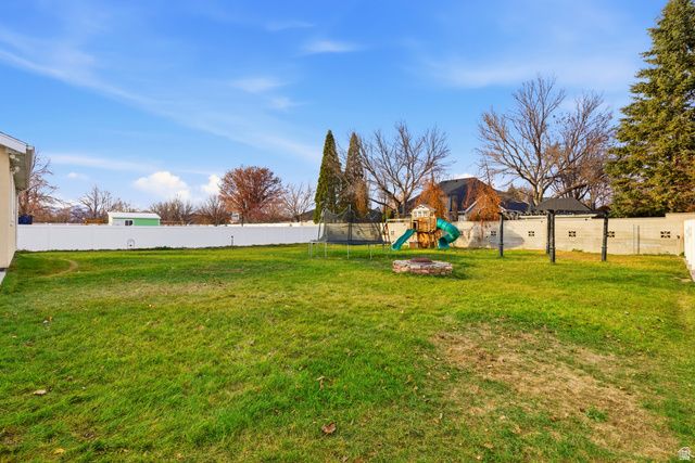 1182 COUNTRY RIDGE DR, South Jordan, UT 84095