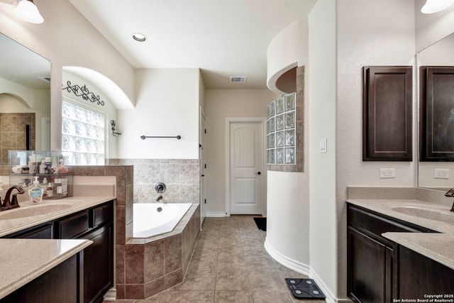 7327 Lunar Eclipse, Converse, TX 78109