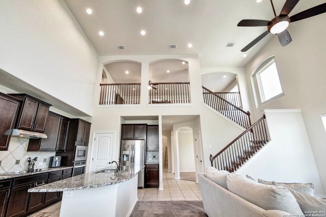 7327 Lunar Eclipse, Converse, TX 78109